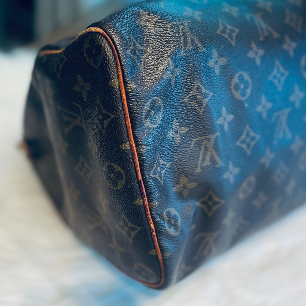 LOUIS VUITTON Brown Monogram Canvas & Leather Speedy 35 Satchel - Picture 8 of 16